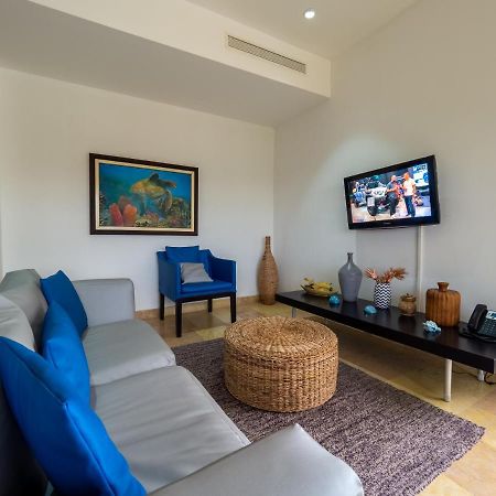 Ocean Terrace, Beachfront- A505 자코 외부 사진